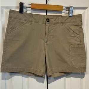 Eddie Bauer Tan Mid Rise Slightly Curvy Shorts Size 6 NWT